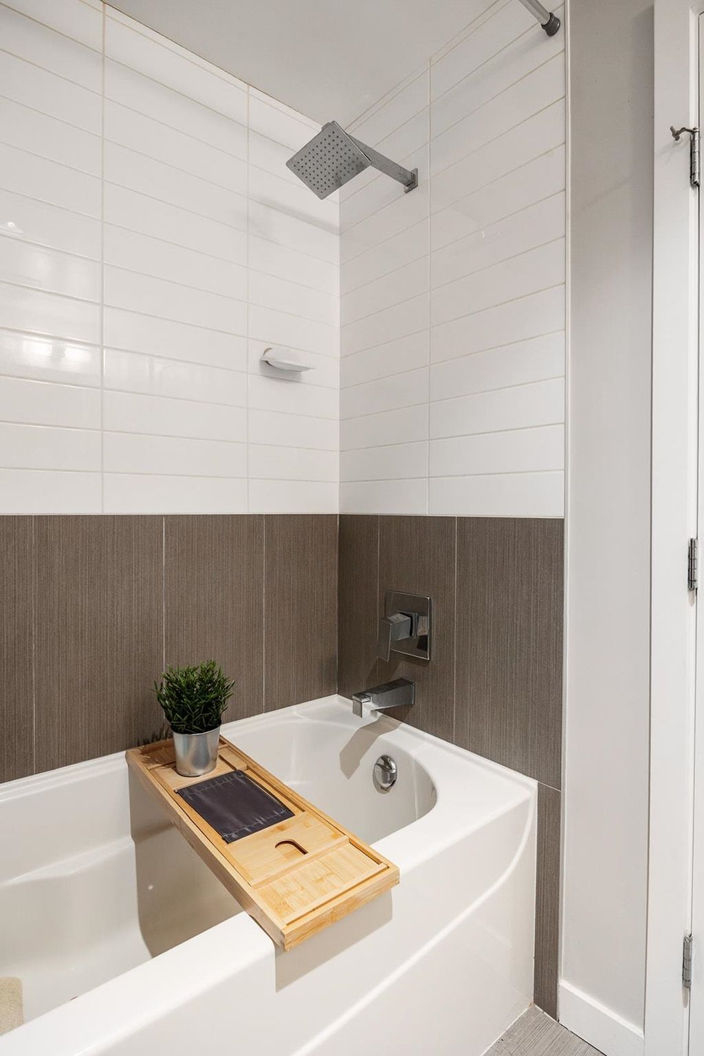 listing image 1104488973073046804