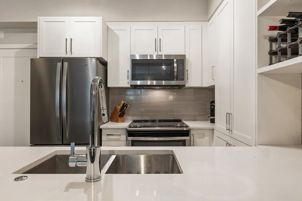 listing image 1101834214414126120