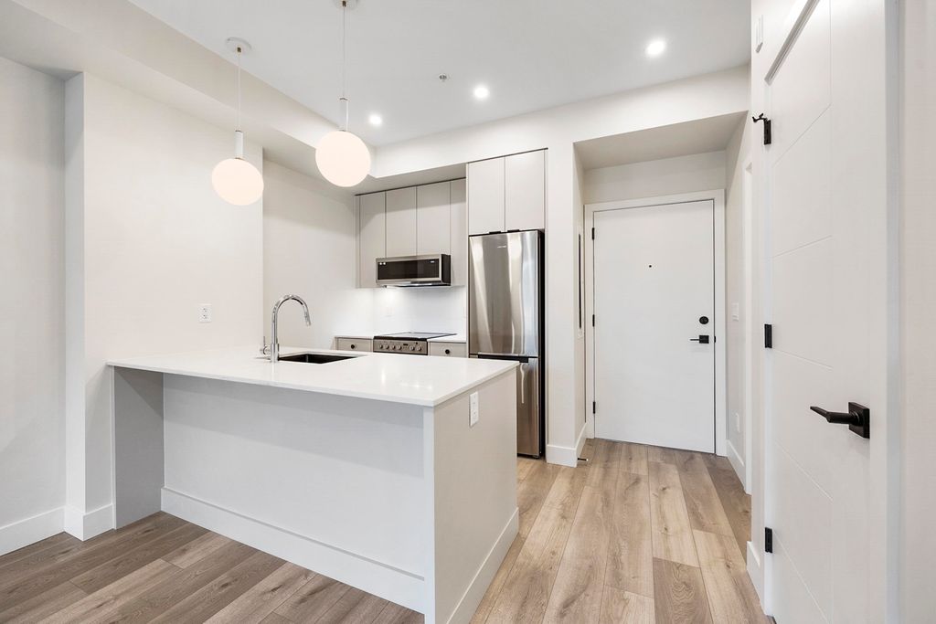listing image 1104630921196108774