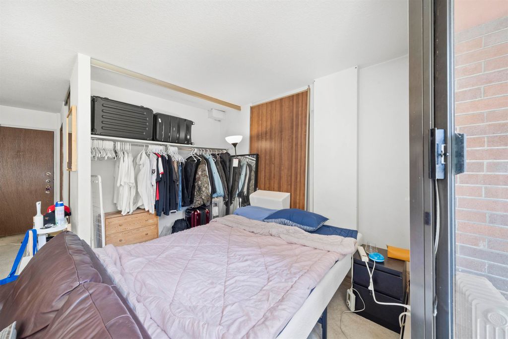 listing image 1109340559361607073