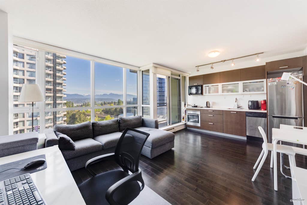 Photo of 10777 University Drive #909, Surrey, BC V3T 0E6 (MLS # R3158213)