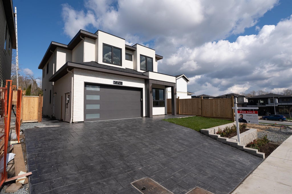Photo of 20473 69 Avenue, Langley, BC V2Y 1R2 (MLS # R3142911)