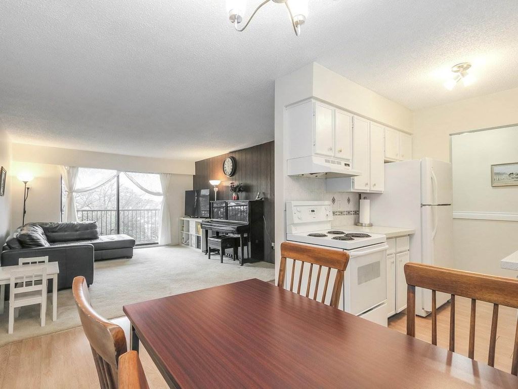 listing image 1104744153504889531