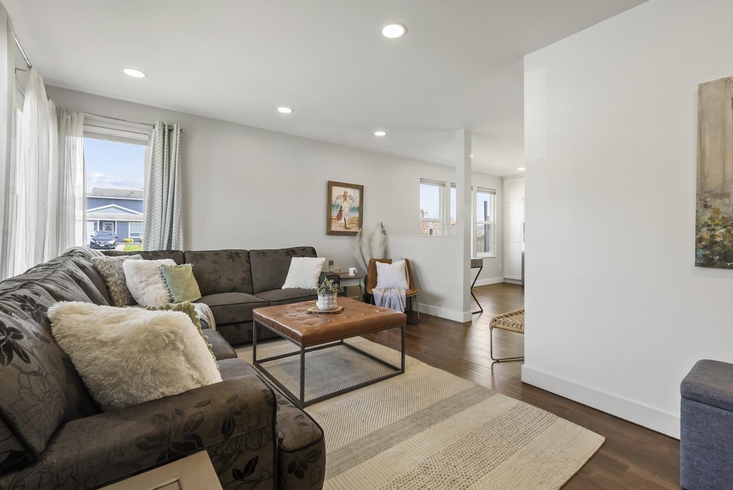 2491 Wayburne Crescent