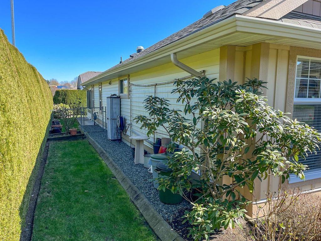 listing image 1108901833799984233
