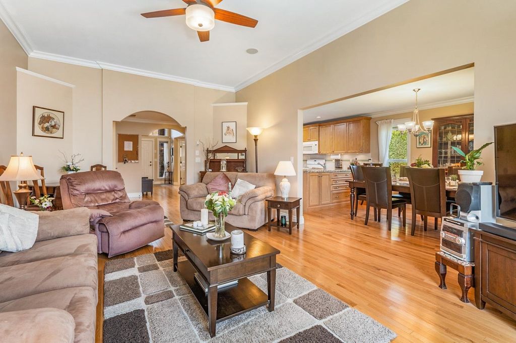 listing image 1103336440547652259