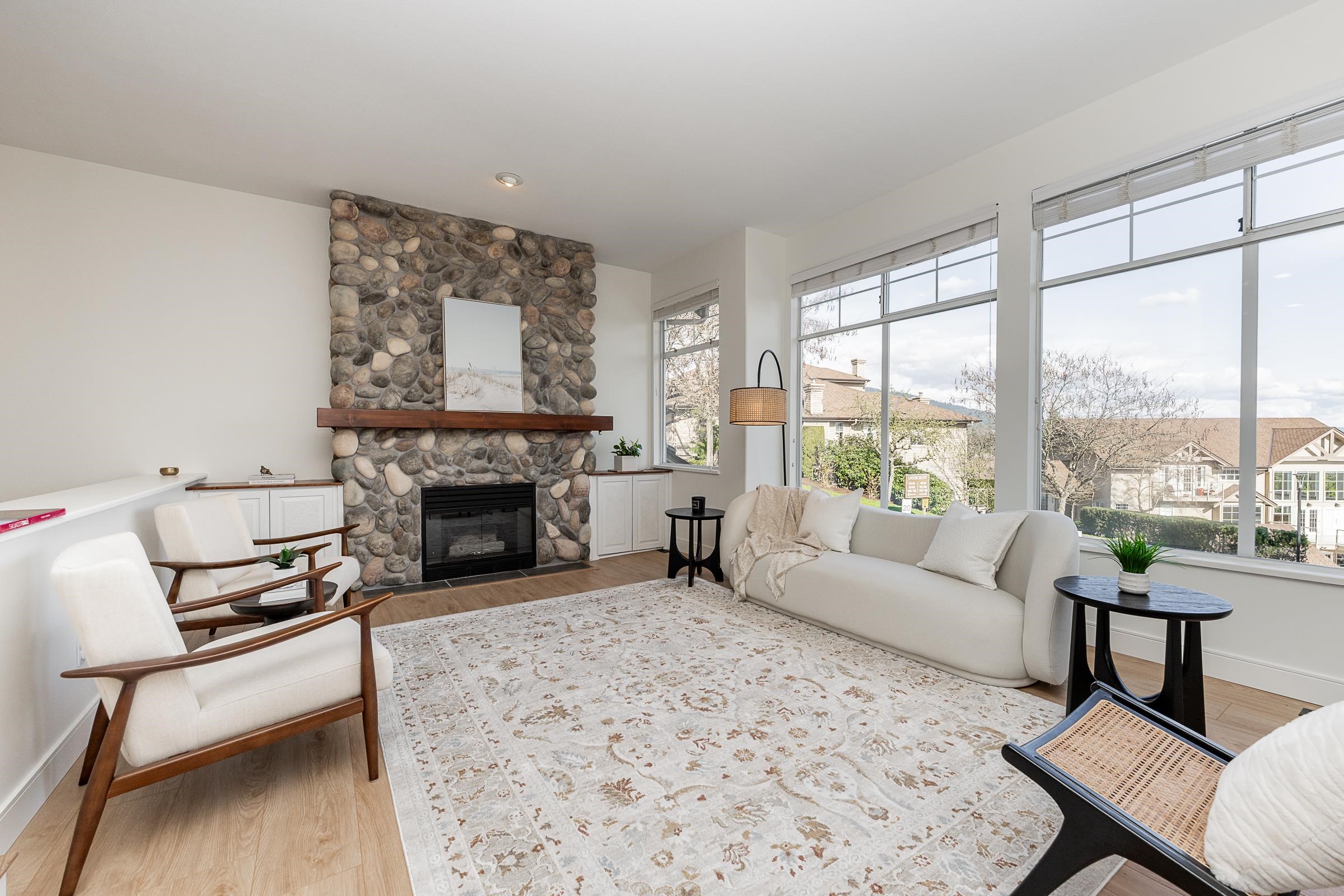 2979 Panorama Drive 13