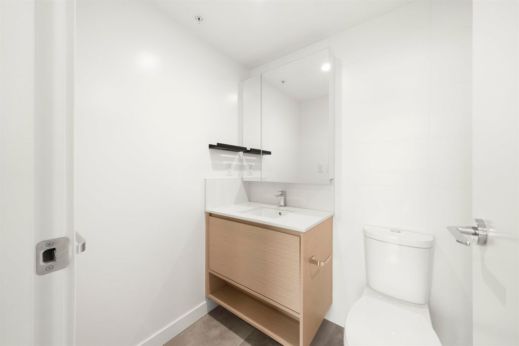 listing image 1108299990641946856
