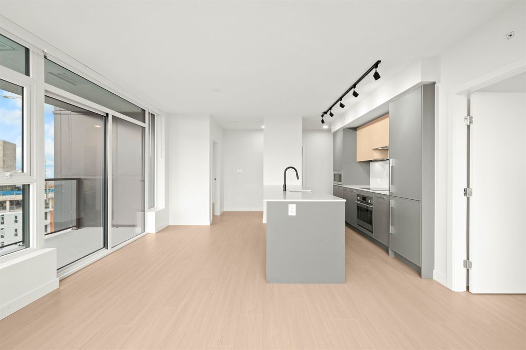 listing image 1103772257896166671