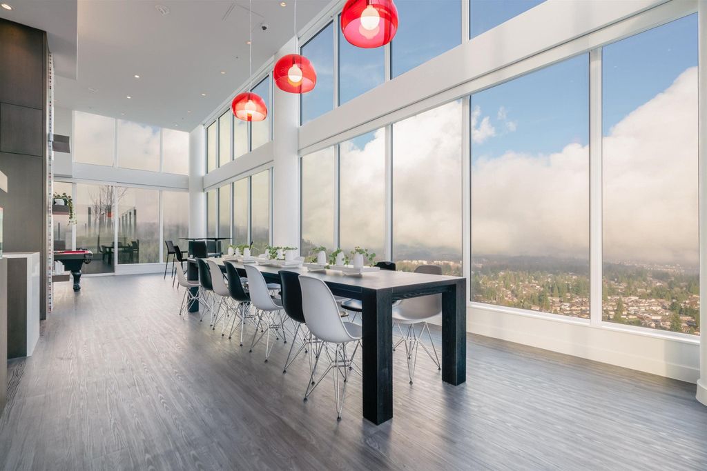 listing image 1106302451985009921