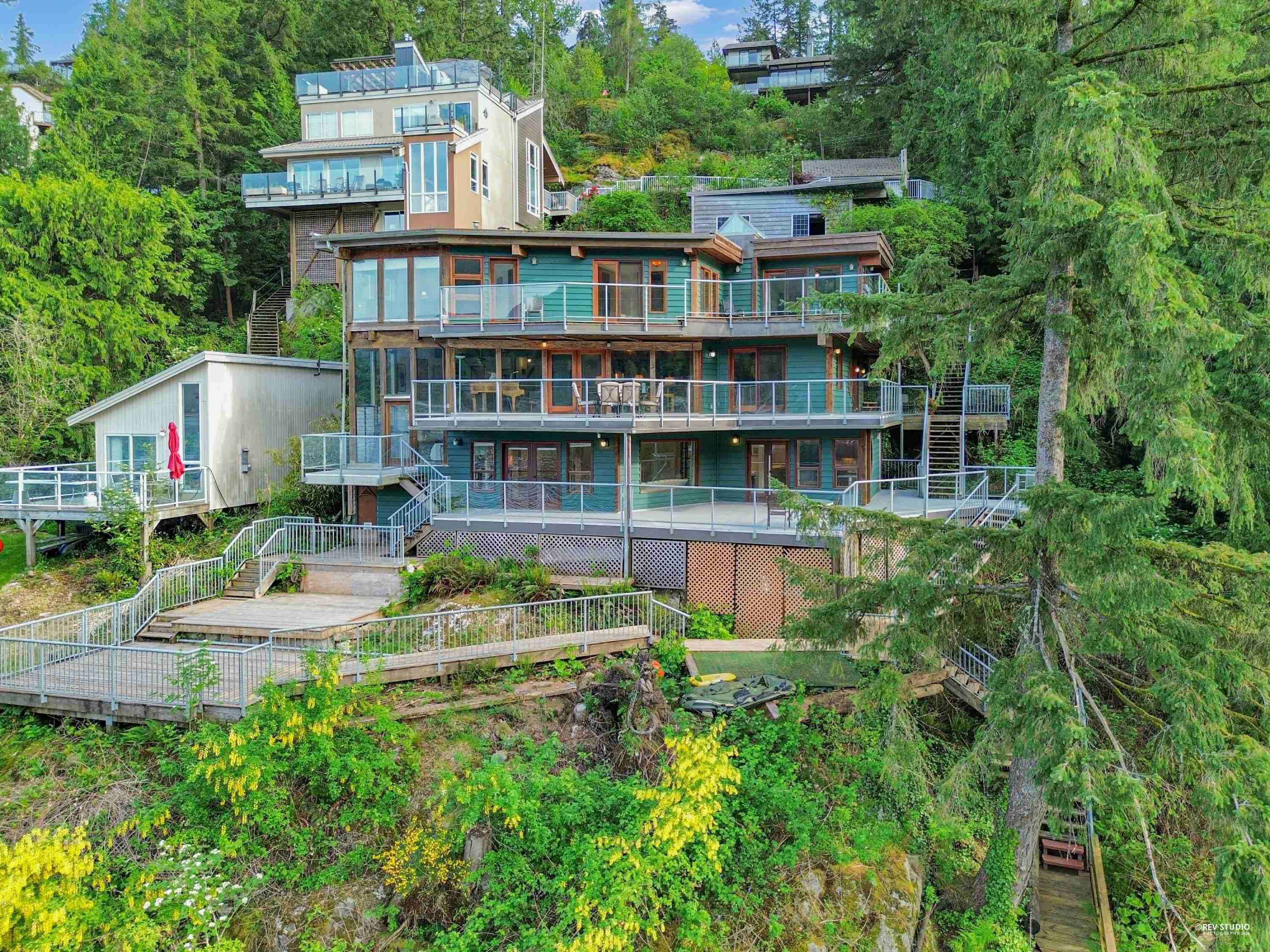 2136 Lockehaven Road