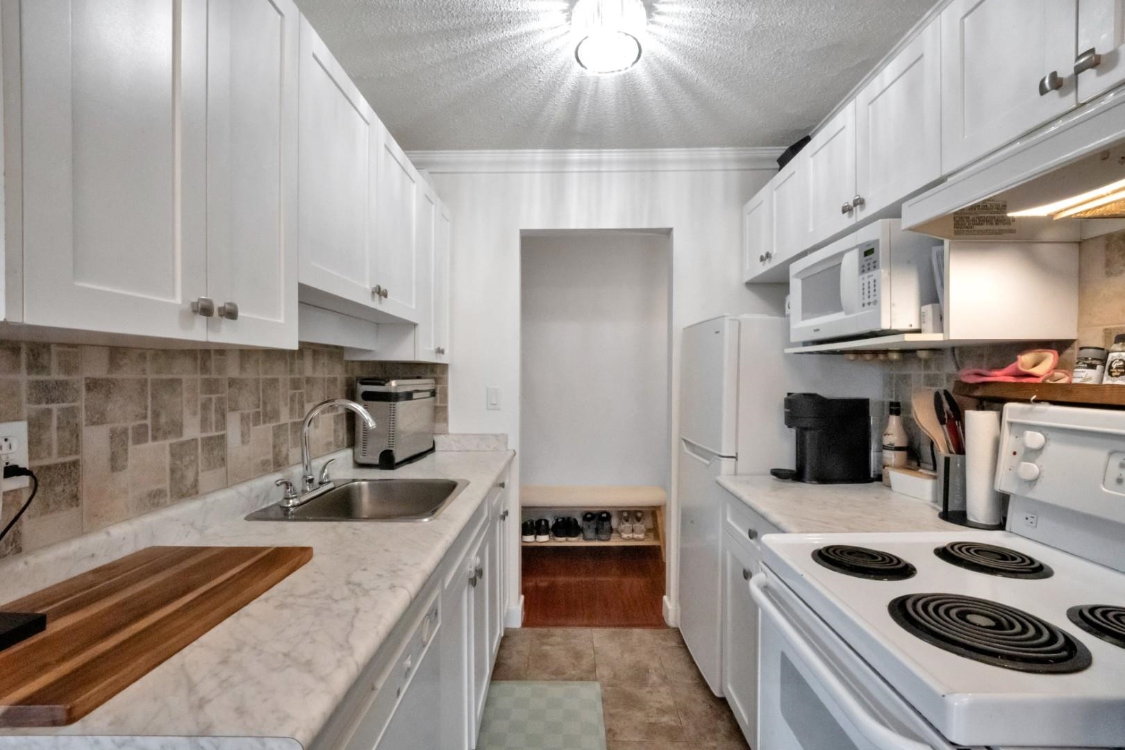 214 E 15th Street 103