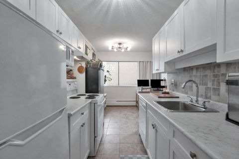 214 E 15th Street 103 North Vancouver BC V7L 2R3