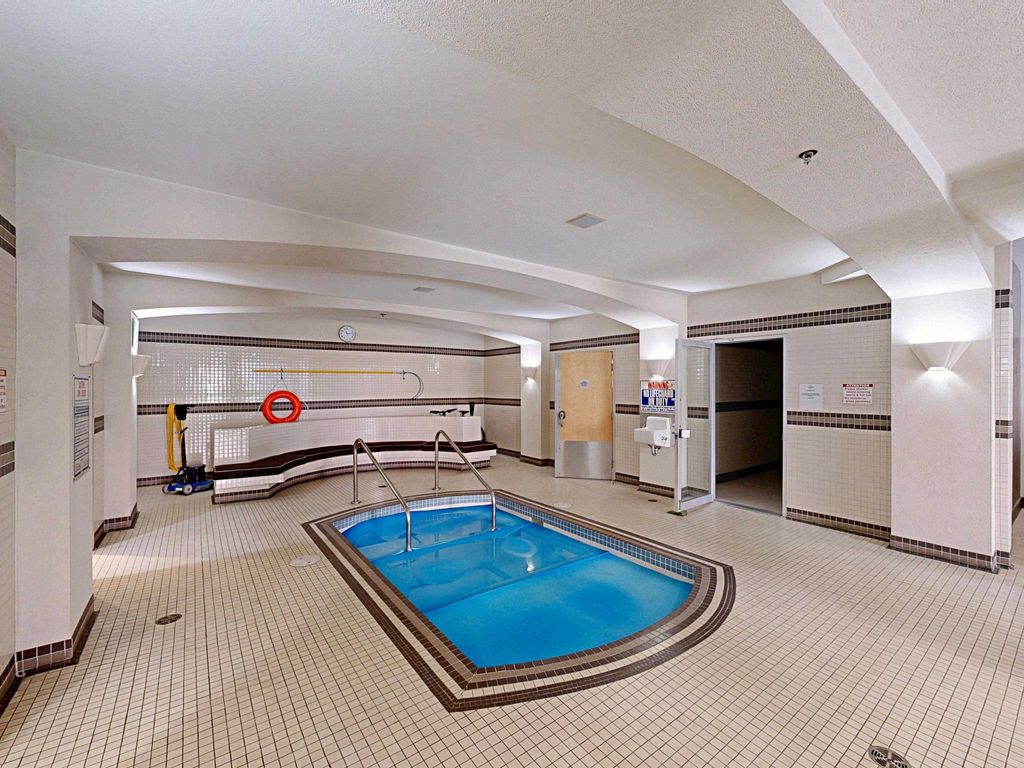 listing image 1104996214401528699