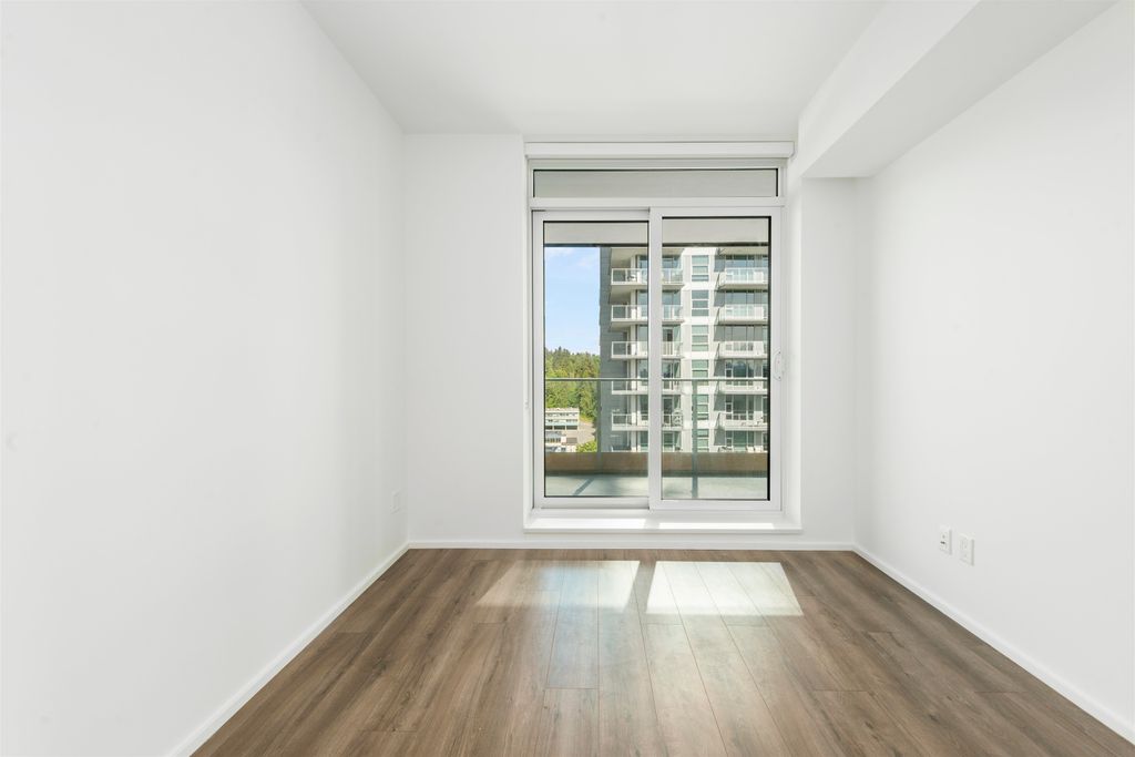 listing image 1100804026100267074