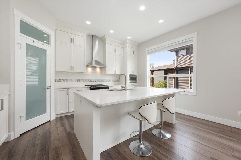 listing image 1104058756466630611