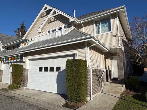 13918 58 Avenue 32 Surrey BC V3X 3N8