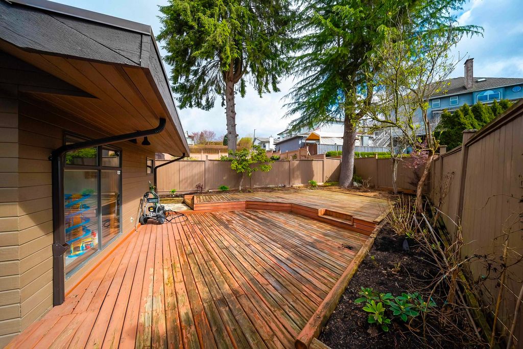 listing image 1109434815790949432