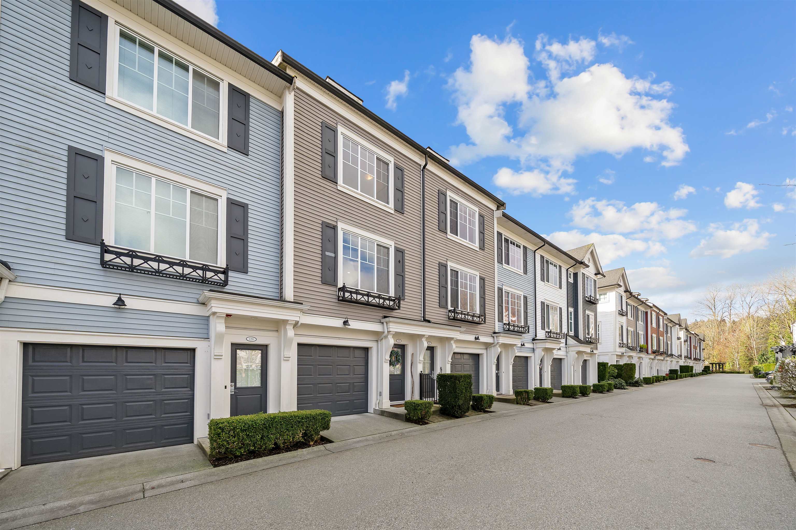 3010 Riverbend Drive 128