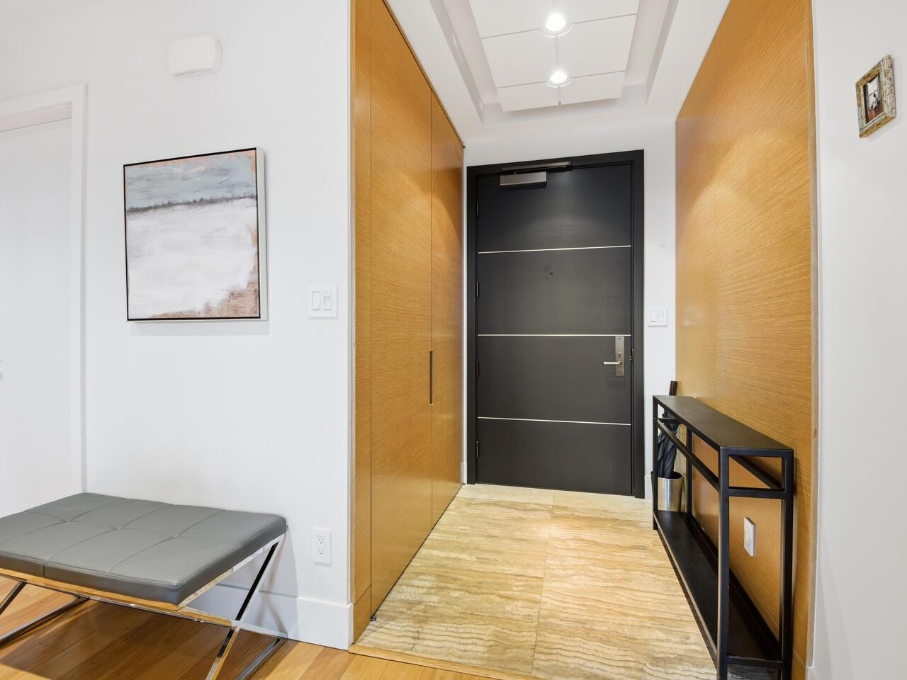 667 Howe Street 1701