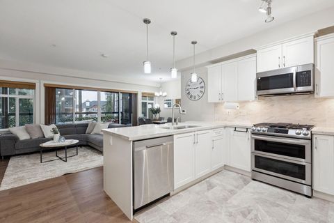 3535 146a Street 209 Surrey BC V4P 0H2