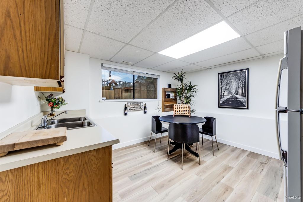 listing image 1103240054290777143