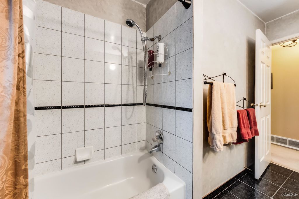 listing image 1101892168181520809