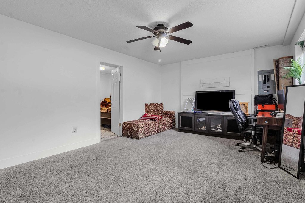 listing image 1104464952191106715