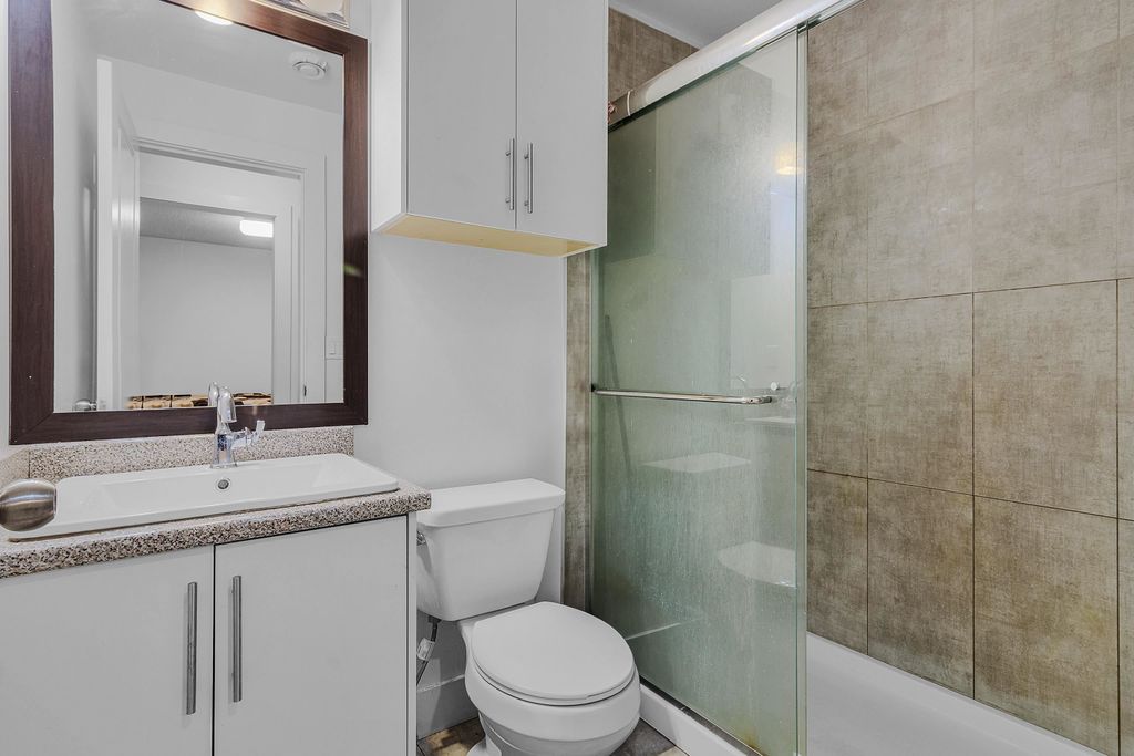 listing image 1108219035266343840