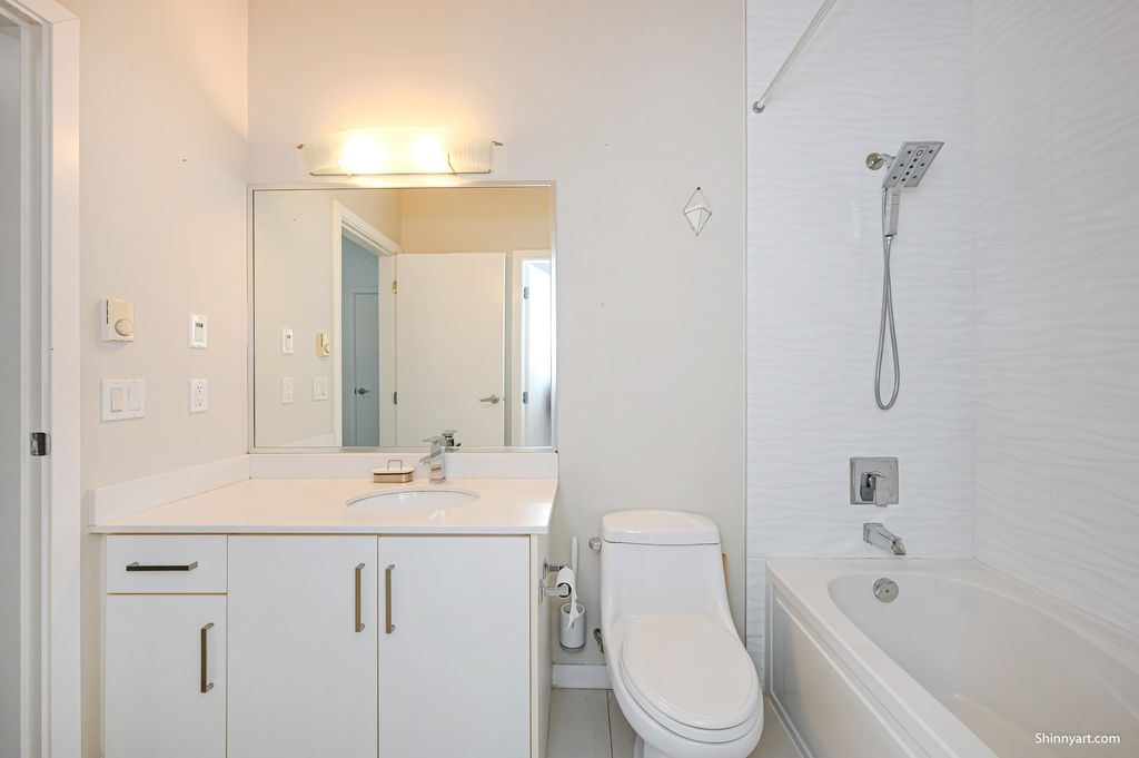 listing image 1102260650696706411