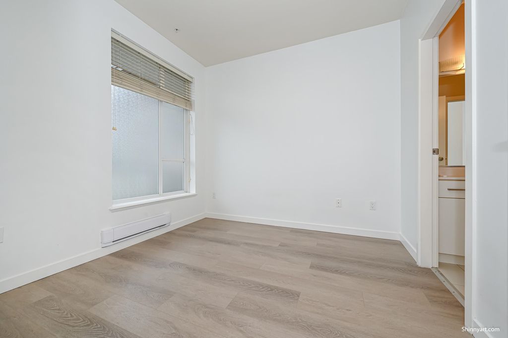 listing image 1105899690374161870