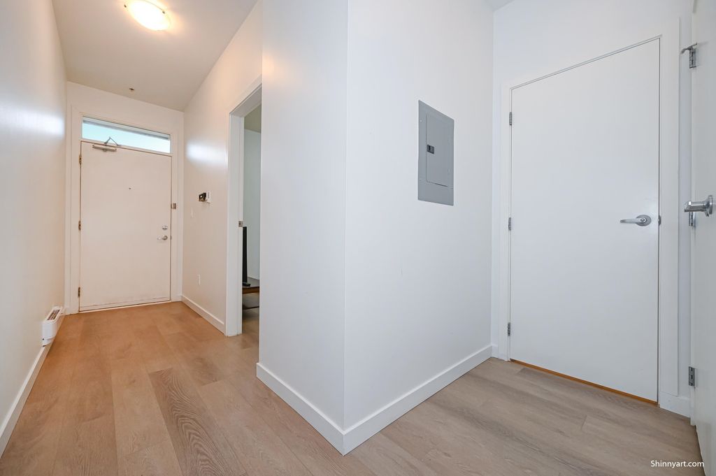 listing image 1100691814896961245