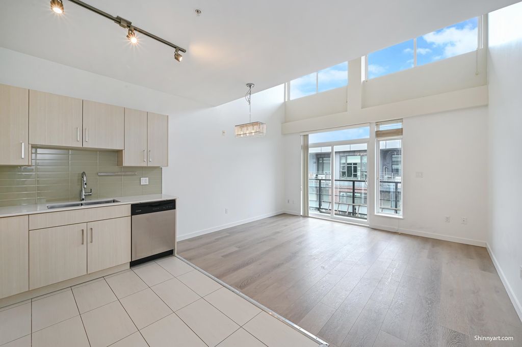listing image 1103046647024878917
