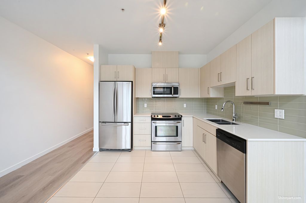 listing image 1100539561527279802