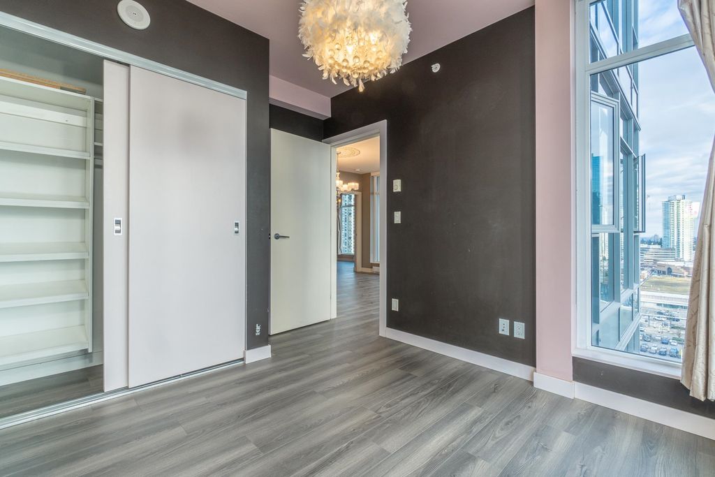 listing image 1103447079728842162