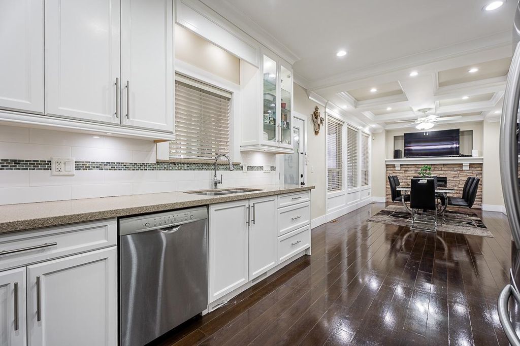 listing image 1104631086731029585