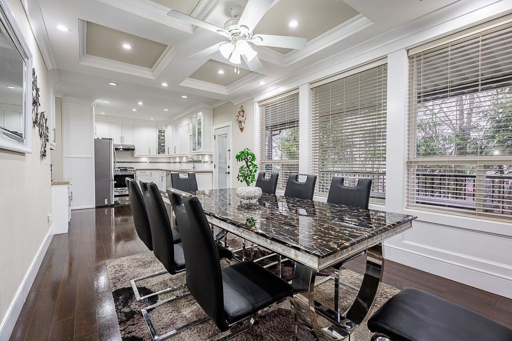 listing image 1103482463459191396