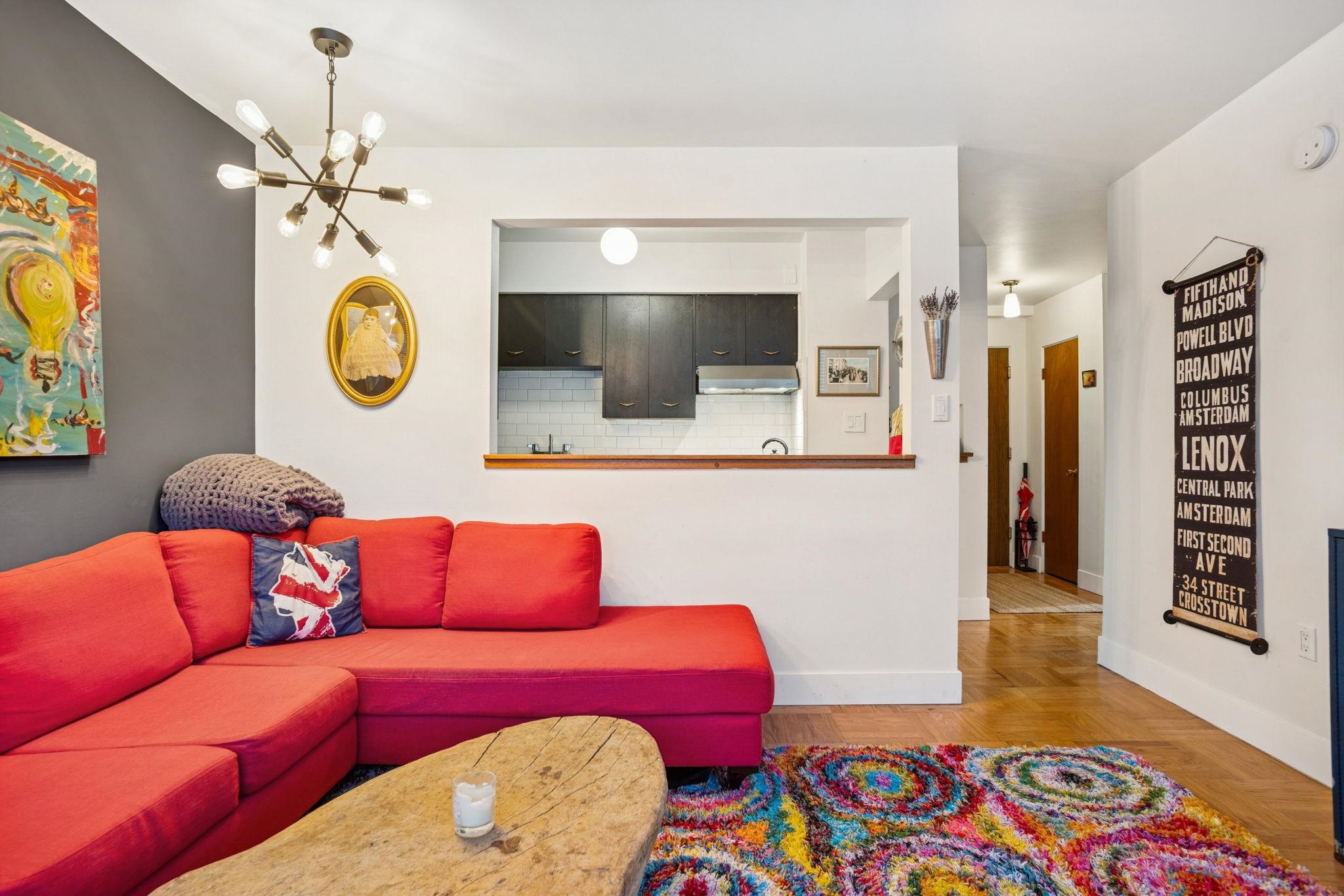 1050 Chilco Street 204