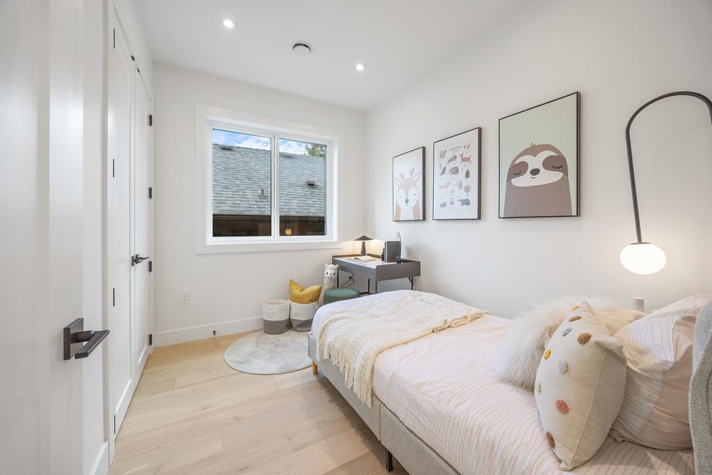 listing image 1103111931583334450
