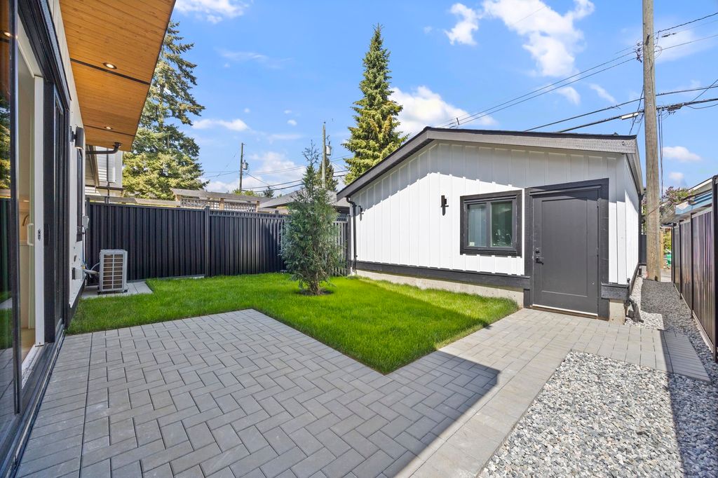 listing image 1105699483447363149