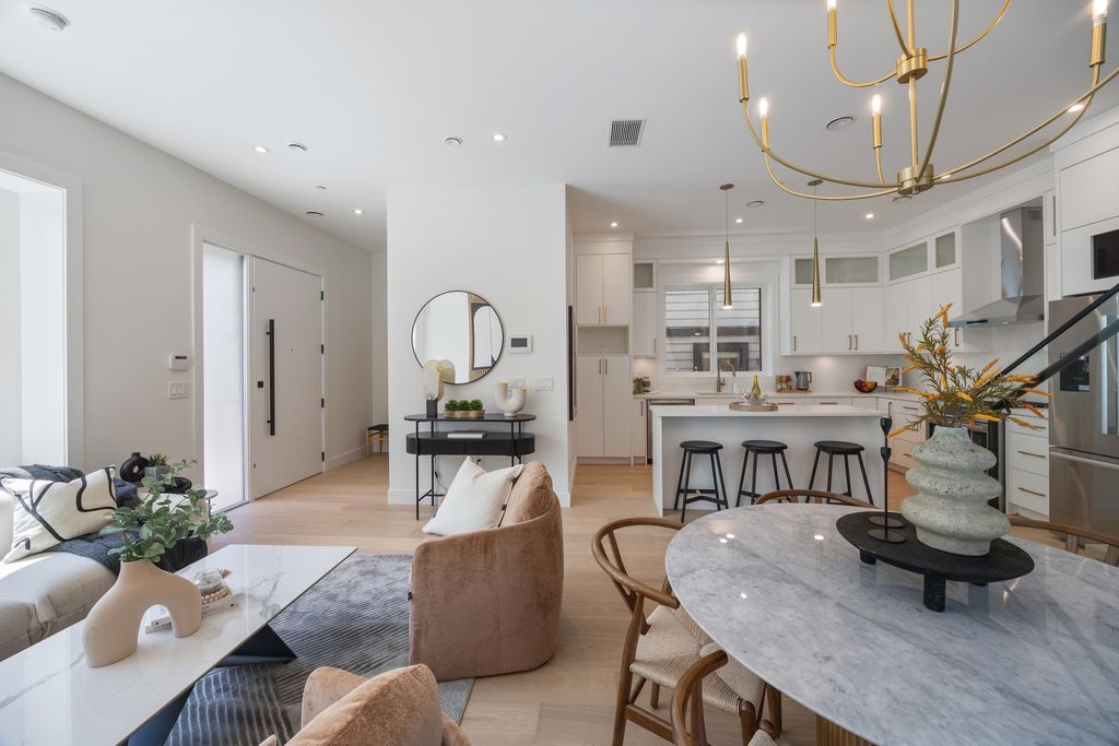 listing image 1106458028236858420