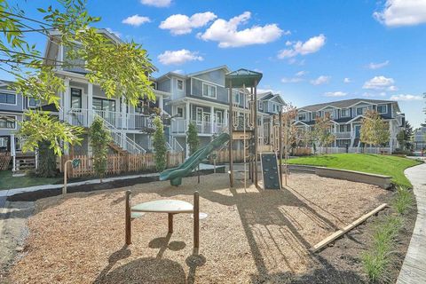 769 Ota Avenue 9 New Westminster BC V3M 0M7