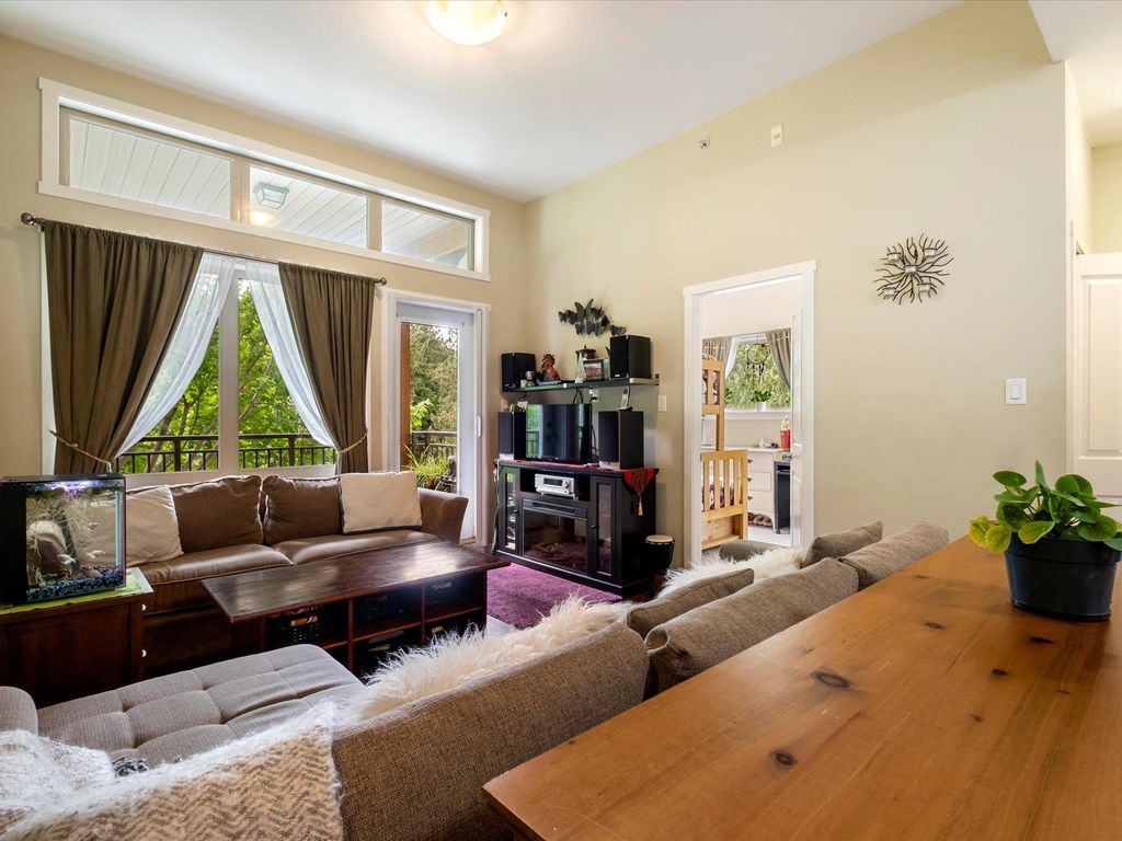 listing image 1102323066208297125