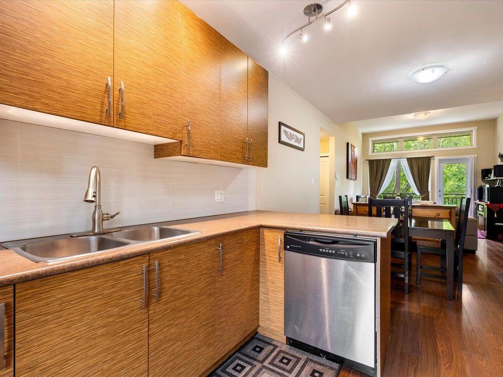 listing image 1101009193266237816