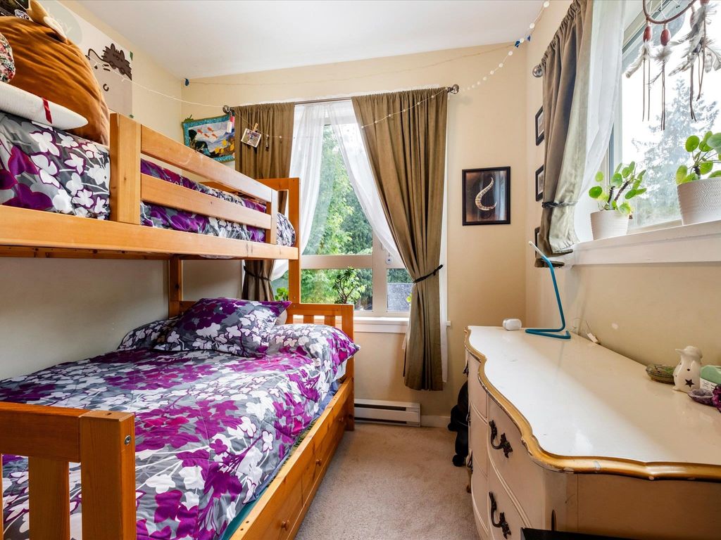 listing image 1100981162804924864