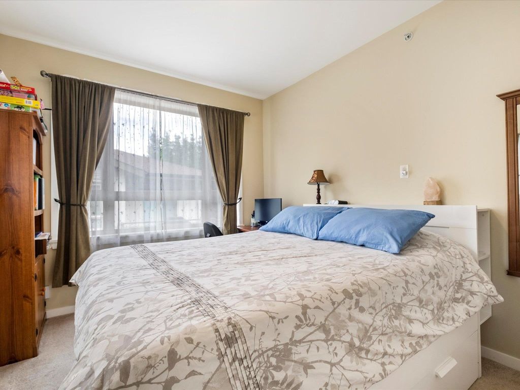 listing image 1106559699505953581