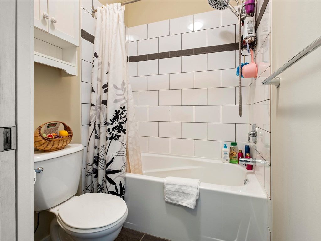 listing image 1108739985266548576