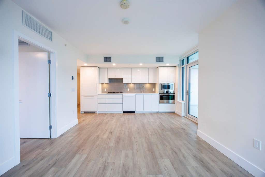 Photo of 10428 Whalley Boulevard #1204, Surrey, BC V3T 0W2 (MLS # R3157578)