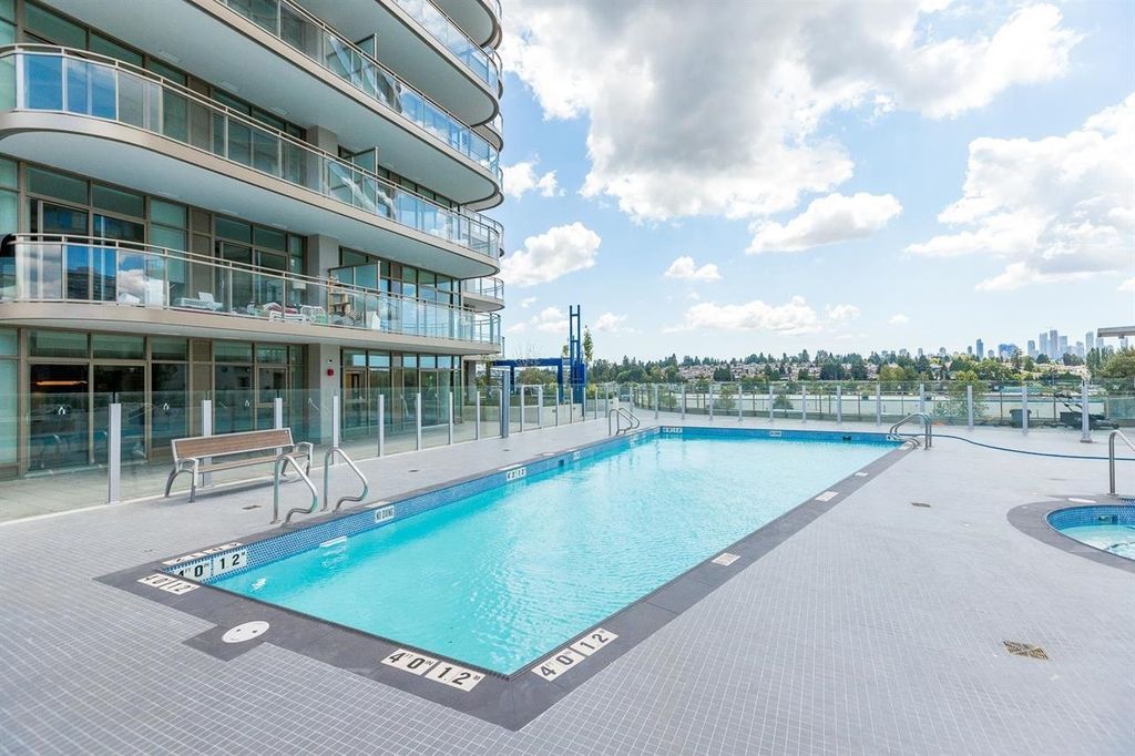 listing image 1108149188498599747