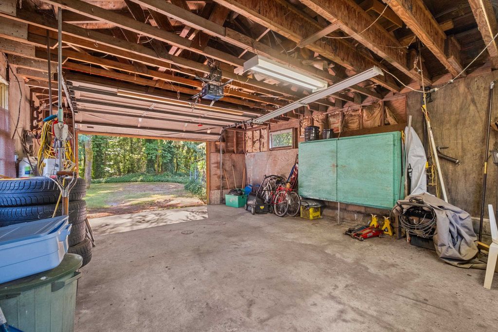 listing image 1101260444527042234